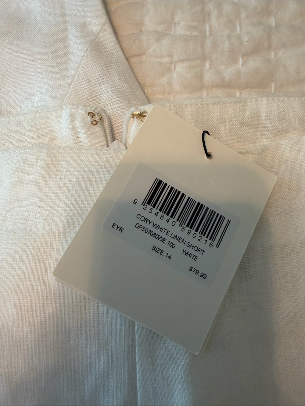 White Linen Two-Piece Set - Sleeveless Top & Shorts - Picture 3 of 7